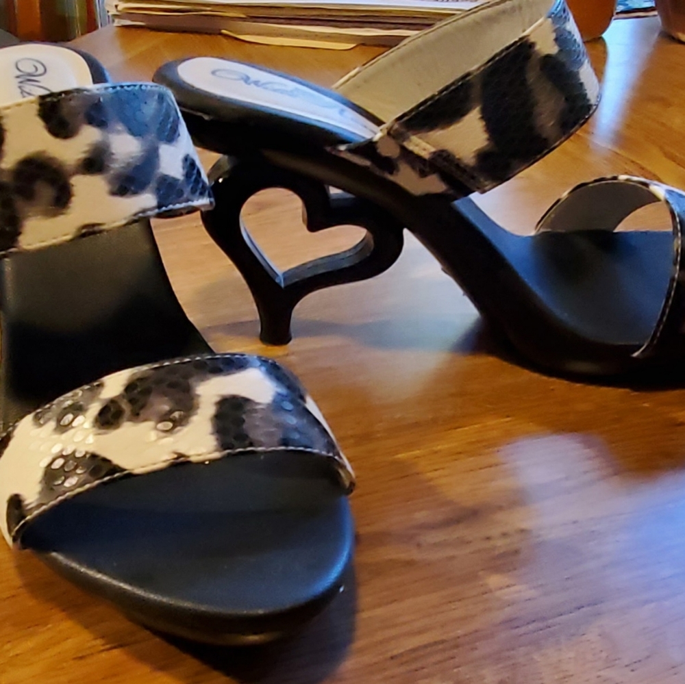 Wild Rose, Heart Heel, 9 shoe